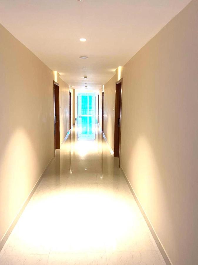 Tag Hotels Irugur Esterno foto