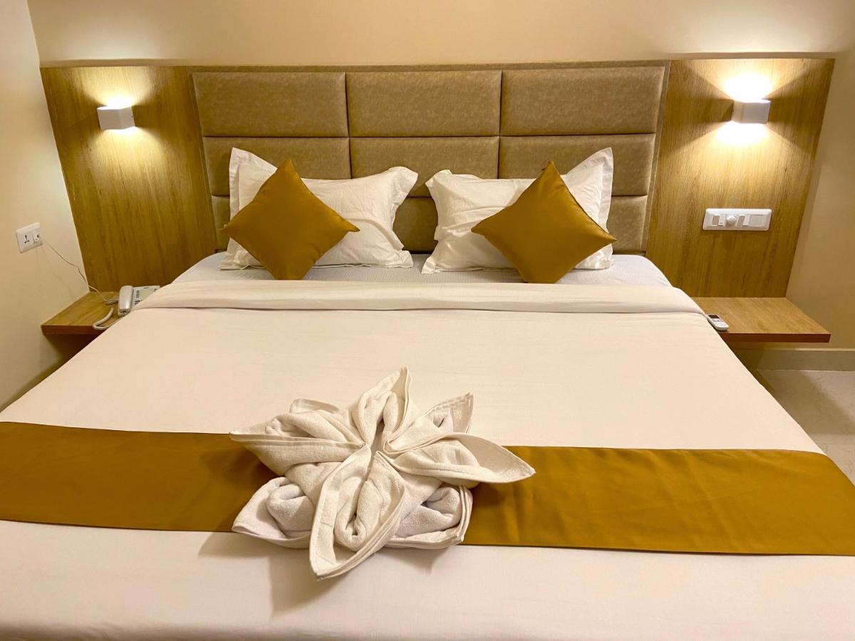 Tag Hotels Irugur Esterno foto